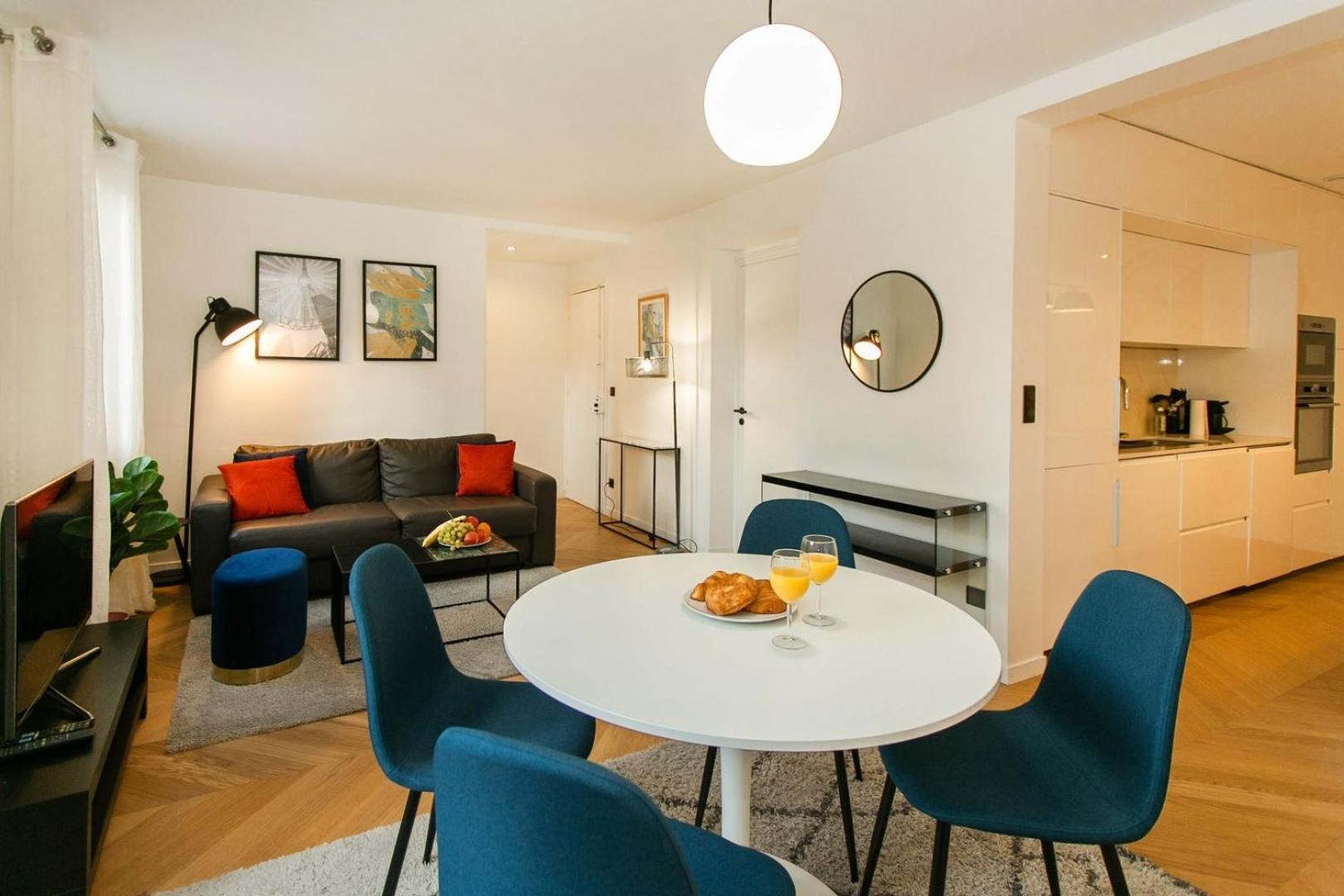 Bnbnook - 2br - Walk To Champs-elysees Appartement Parijs